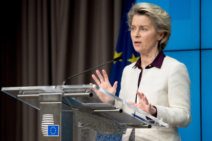 La presidenta de la Comissión Europea, Ursula Von der Leyen, durante la rueda de prensa de la cumbre europea telemática.