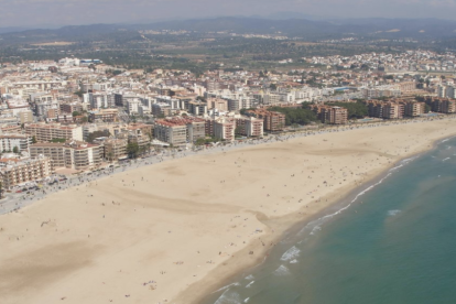Imatge aèria de la platja de Torrdembarra.
