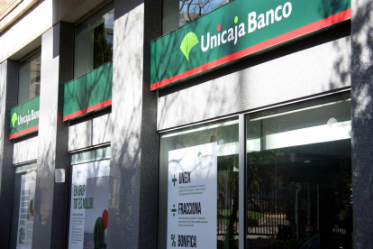 Imagen de archivo de las oficinas de Unicaja Banco.