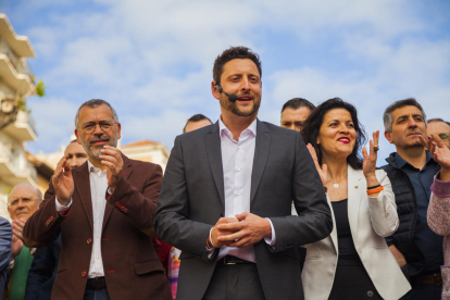 Rubén Viñuales, al centre, en la presentació de la candidatura de Cs a Tarragona el 29 d'abril de 2019.