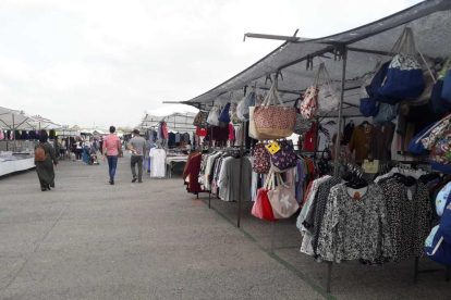 Imagen del mercado de Bonavista durante la jornada de este domingo.