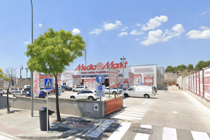 Imagen de la tienda de MediaMarkt en el polígono de las Gabarras de Tarragona.