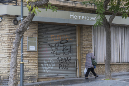 Imagen de las oficinas de la Hemeroteca de la Fundació la Pedrera, ahora cerradas.