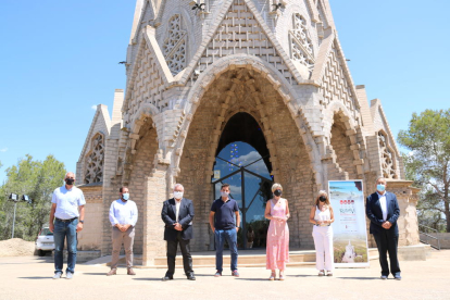 Foto de familia en la presentación de la nueva Ruta del Vino de la DO Tarragona.