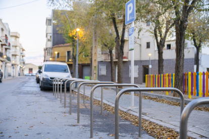 Bonavista pedía retirar tres de los cinco aparcamientos de bicicletas del barrio.