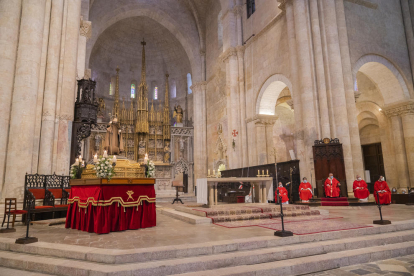 Imagen del oficio en la Catedral.