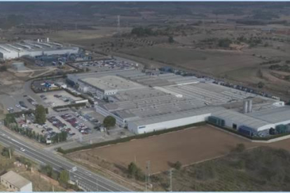 Imatge aèria de la planta de Mahle a Montblanc.