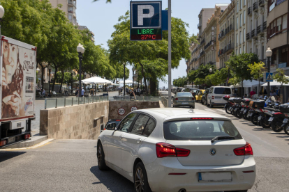 El parking del tramo del Balcón del Mediterráneo de la Rambla Nova es uno de los cuatro participantes.