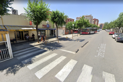 Calle donde se produjo el altercado desde el programa Google Street View, que permite disponer de esta visión a pie de calle.