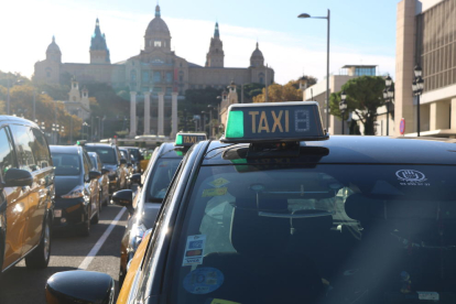 Imagen de archivo de un taxi de Barcelona.