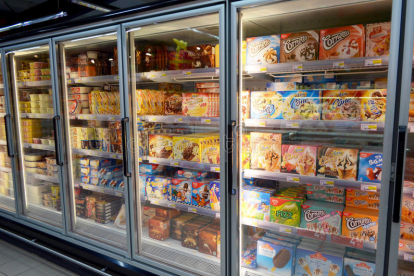Imagen de archivo de helado en venta en un supermercado.