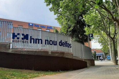 Imatge de l'exterior del centre on s'ha realitzat l'operació, l'HM Nou Delfos.