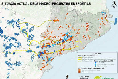 Mapa de les centrals d'energia renovable en funcionament i projectades i les línies d'evacuació que es preveuen.