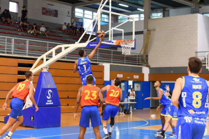 El CBT s'acomiada de la lliga catalana (68-76)