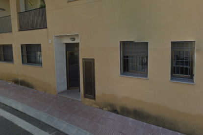 Els pisos afectats pertanyen al bloc dels número 8 i 10 del carrer Verge del Pilar.