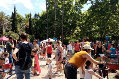 Imatge de les activitats al Parc de la Ciutat de Tarragona on es va celebrar la Festa de l'Autonomia.