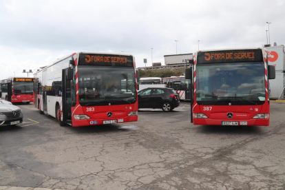 Imagen de los autobuses parados en las cocheras durante la primera jornada de huelga de los trabajadores de la EMT.