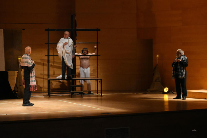 'La Passió' de la Teatr'Era es un espectáculo de pequeño formato con un ritmo cinematográfico.