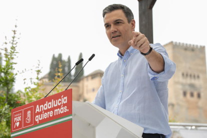 El presidente del gobierno español, Padro Sánchez, en el mitin del PSOE en Granada.