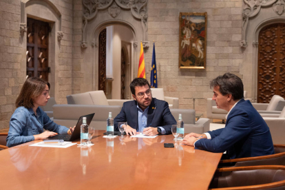 Aragonès reunit amb els seus col·laboradors a Palau.