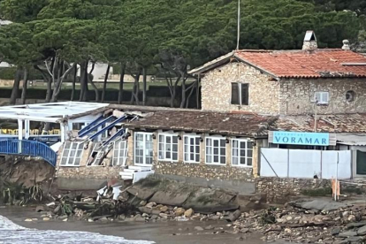 Imatge del restaurant després de l'esfondrament.