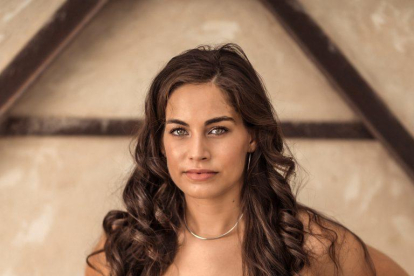 La cantante Mariona Escoda tiene formación en violín, piano y canto.