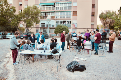 Los vecinos de los edificios de Interblocs de Sant Salvador se reunieron la semana pasada.