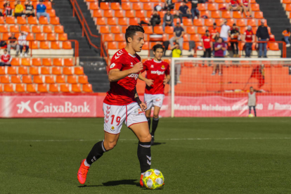 Pol Ballesteros en un partit amb el Nàstic.