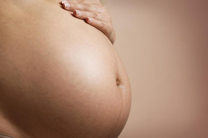 Imatge d'arxiu d'una embarassada.