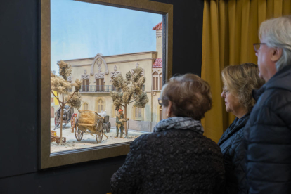 La exposición de dioramas y pesebres regresa tres años después a la iglesia de San Antonio de Padua, que acogió la muestra por primera vez en 2015.