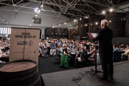 El presidente dle gremio durante su discurso a los asistentes.