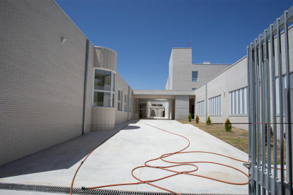 El nou edifici de l'escola de  l'Arrabassada entrarà en servei el pròxim mes de setembre.
