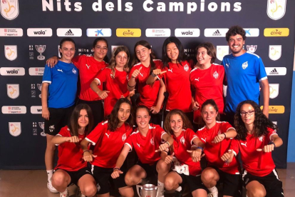 L'infantil femení de la Fundació Reus han estat campiones de lliga i primeres del torneig de futbol-7 base femení Woman's Champions cup.