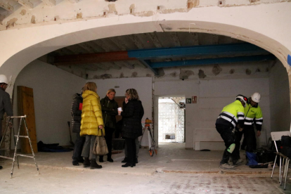 Visita de obras en el nuevo espacio de patología forense en Tortosa.