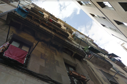 Imagen de archivo de un edificio de la calle de la Morera de Barcelona.