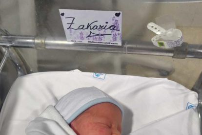 Zakaria és el primer nadó del 2023 nascut a Catalunya.