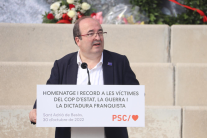 El ministre de Cultura i Esports, Miquel Iceta, en un acte de conmemoraciò del Dia de record i homenatge a les víctimes del cop militar.