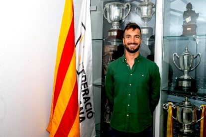 Llorenç Gómez presenta la seva primera convocatòria amb la Selecció Catalana de futbol platja