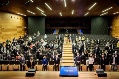 Imagen de los representantes de todas las instituciones, empresas y estamentos implicados en el Hub alimentario.