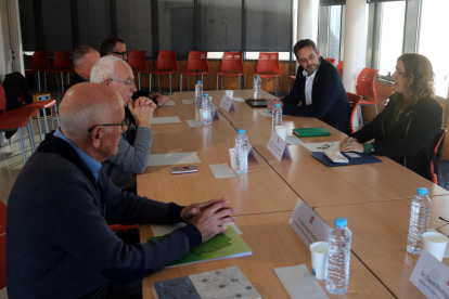 Reunión de Vilagrà con la Associació Vegueria Pro-Penedès.