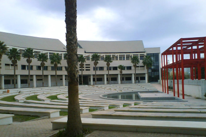 Universidad de Alicante (UA)