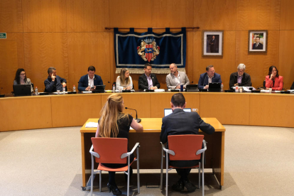 Imatge del ple de Cambrils on es va aprovar el pressuposst municipal per al 2023.