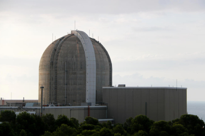 Imatge de la central nuclear de Vandellòs, al terme municipal de Vandellòs i l'Hospitalet de l'Infant.