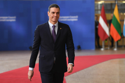 El president espanyol, Pedro Sánchez, arribant a