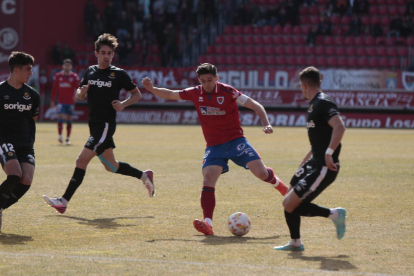 El Nàstic mira hacia abajo: es más cerca del descenso que del 'play-off'