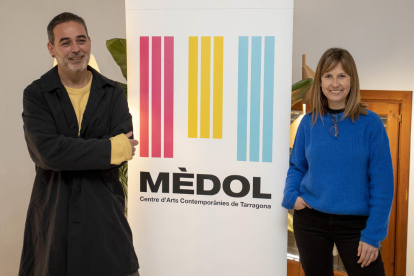 La consellera de Cultura, Inés Solé; el director de Mèdol, Vicent Fibla.