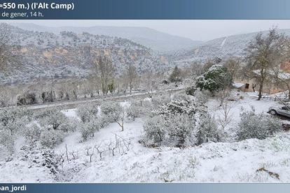 La nieve también ha teñido de blanco el municipio de Querol (Alt Camp)
