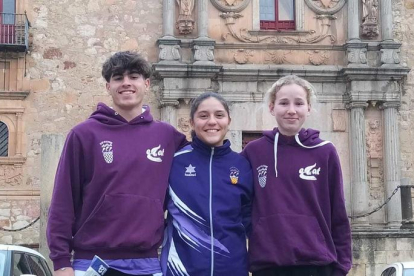 Els tres atletes que van participar en el Campionat d'Espanya: Lluc Subirós, Sofia Rubio i Maria Antonietta Salazar.