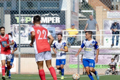 El CF Canonja durante un partido de esta temporada