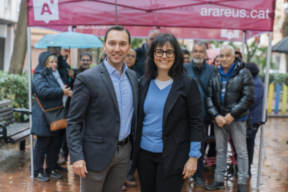 L'alcaldable Daniel Rubio amb Dolors Váquez.